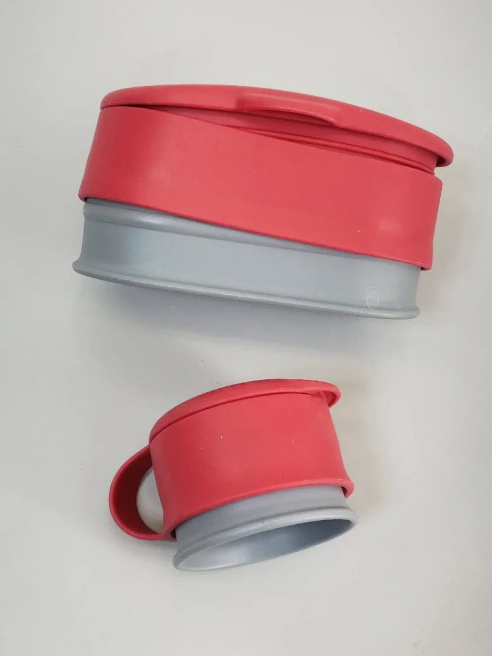 Lot of 2 Copco Bag Cap Reusable Snap Lid Bag Top - 1 large, 1 small - Red Gray